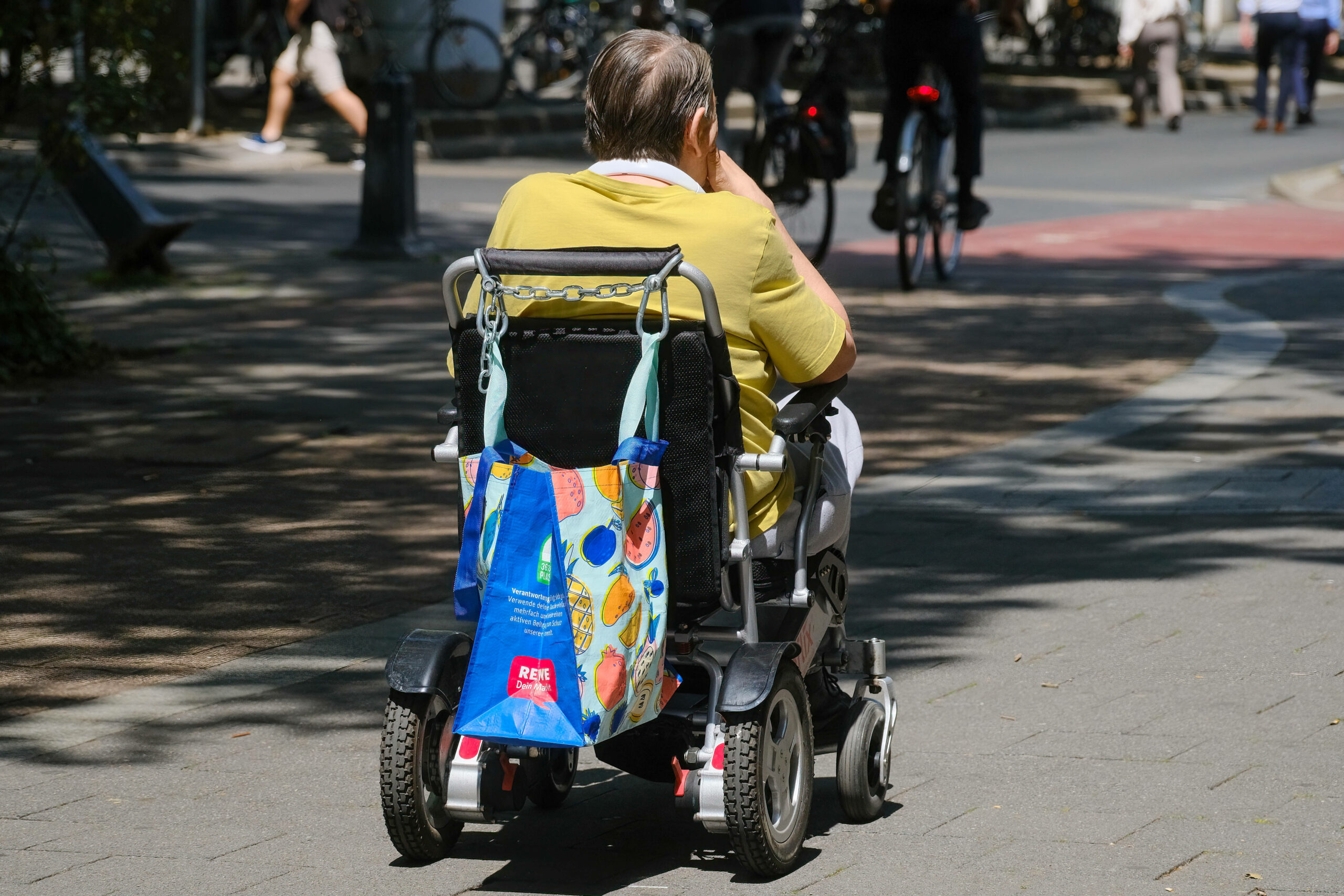 Rollstuhlfahrer (Symbolfoto).