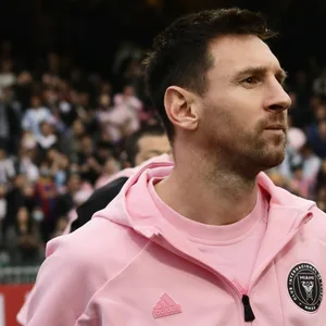 Bei Inter Miamis Gastspiel in Hong Kong gab es Lionel Messi nur im Trainingsanzug zu sehen.