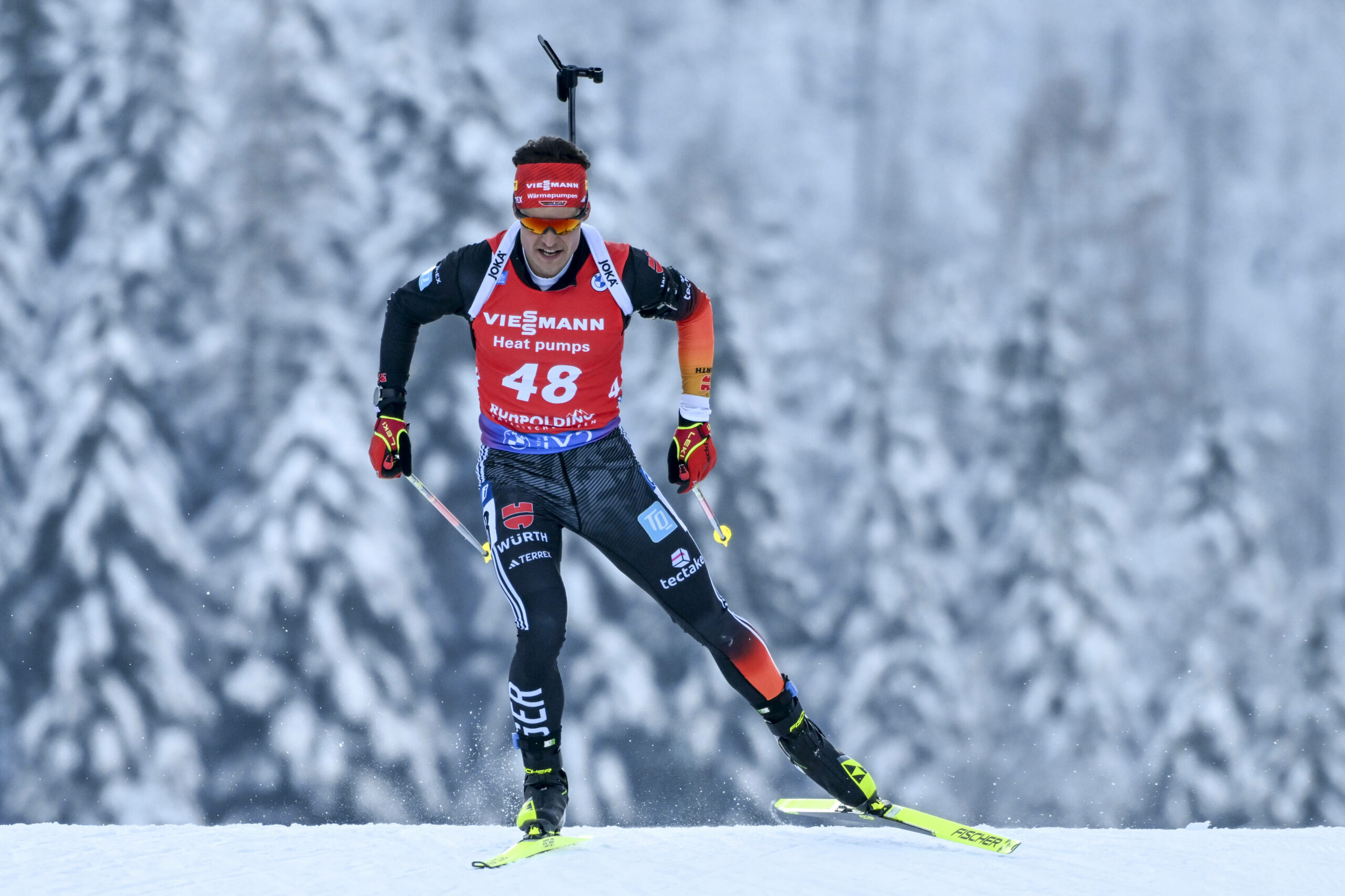 Phillip Horn läuft auf der Strecke im Biathlon-Weltcup.