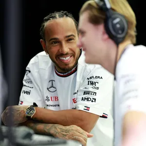Lewis Hamilton neben Mick Schumacher