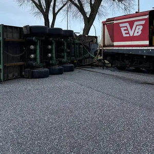 Unglück im Hamburger Hafen: Güterbahn rammt Lkw – zum Klück keine Verletzten