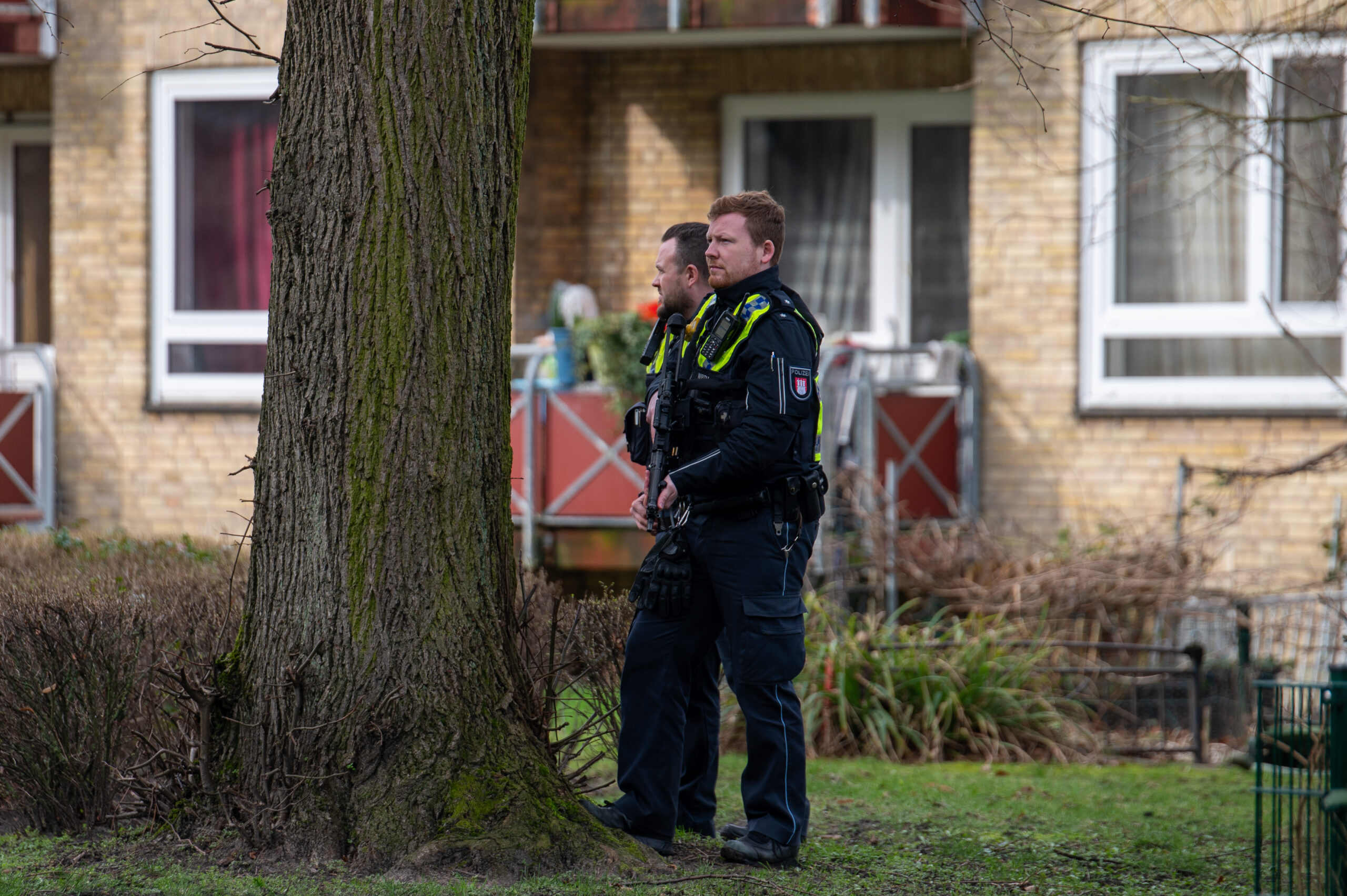 Schussähnliche Geräusche gemeldet: Großeinsatz der Polizei in Hamburg-Billstedt.