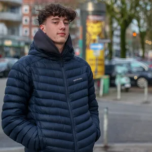 Valentin Schmidtner (19) musste monatelang auf einen Prüftermin für seinen Führerschein warten.
