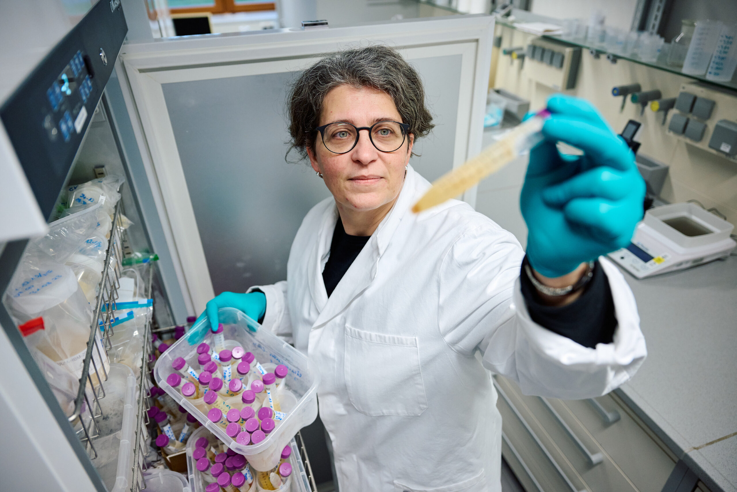 Yvonni Chovolou, Toxikologin des Landesamtes für Natur, Umwelt und Verbraucherschutz in Nordrhein-Westfalen: Mit ihrem Team konnte sie einen Weichmacher in zahlreichen Urinproben von Kleinkindern nachweisen.