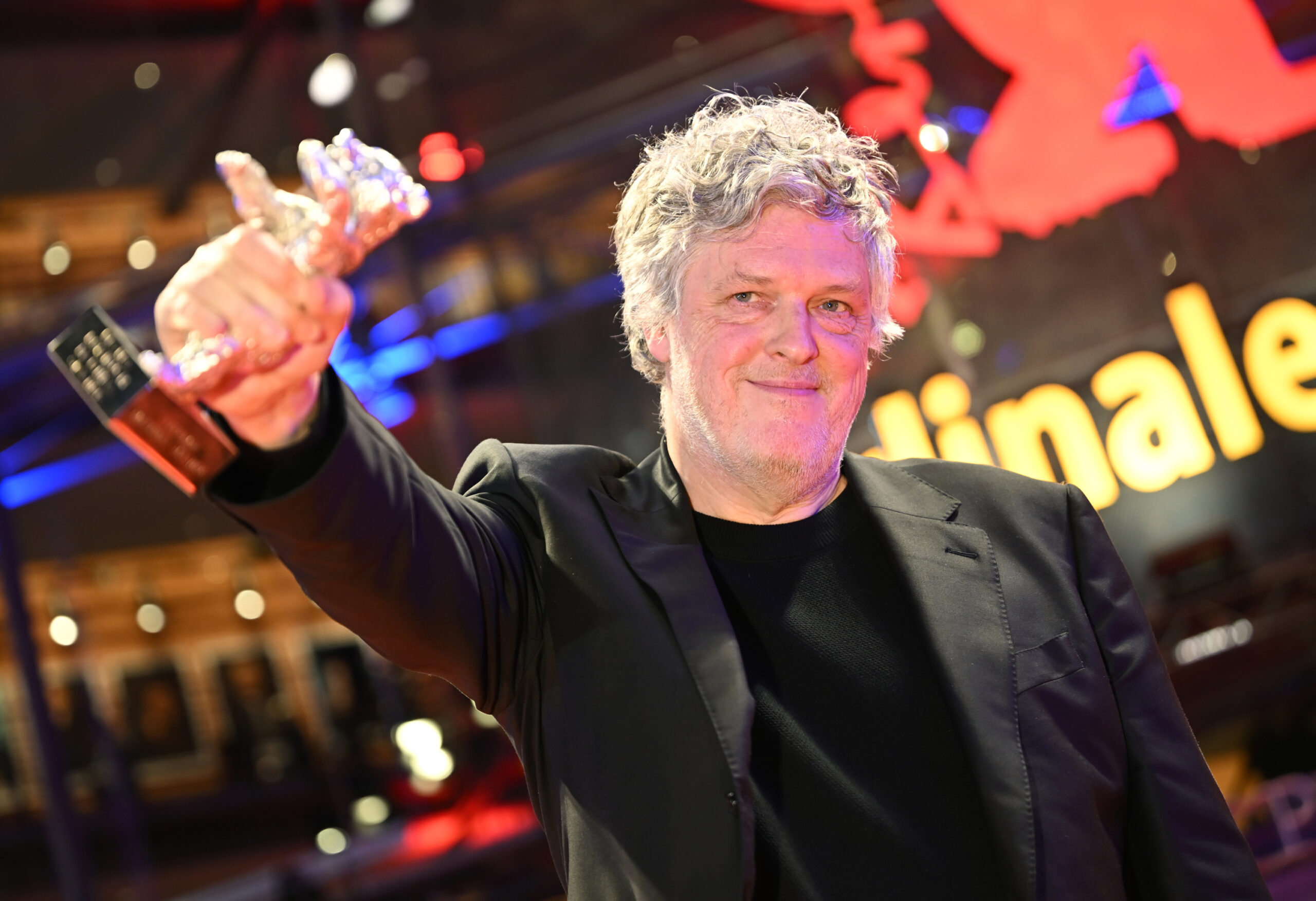 Matthias Glasner hat bei der Berlinale den Silbernen Bären für das beste Drehbuch erhalten.