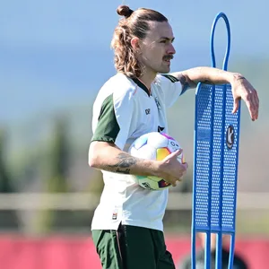 Jackson Irvine beim Training auf Mallorca