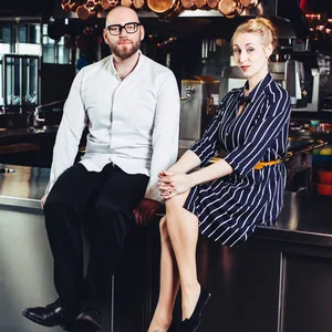 Führen das Restaurant „100/200 Kitchen“ gemeinsam: Thomas Imbusch und seine Frau Sophie Lehmann