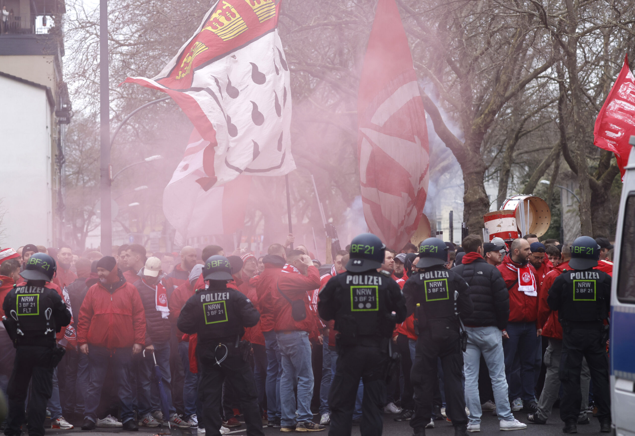 Köln-Fans beim Fanmarsch
