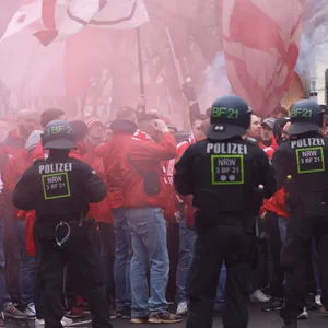 Köln-Fans beim Fanmarsch