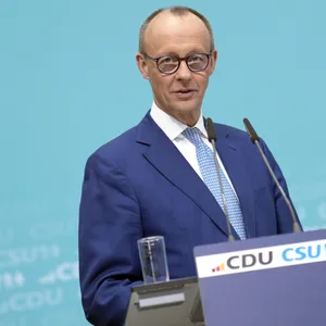 Friedrich Merz am Rednerpult.