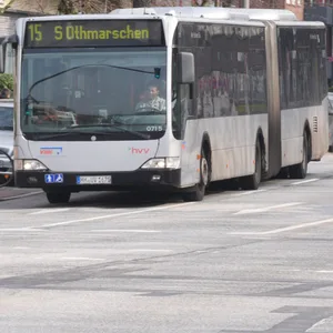 Die Gewerkschaft Verdi hat die Busfahrer*innen der VHH zu einem dreitägigen Streik aufgerufen (Symbolbild).