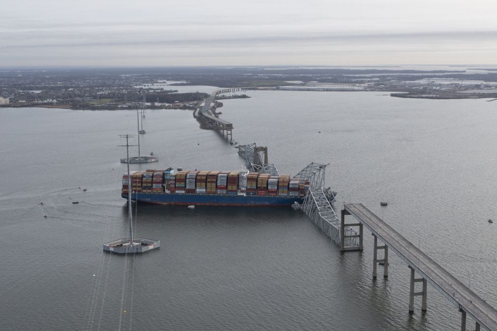 Containerriese reißt Brücke um: So ist die Lage in Baltimore