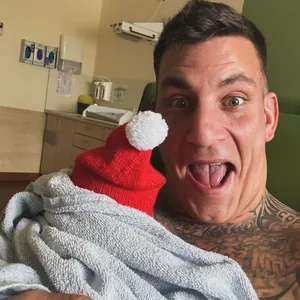 Der Hamburger Gangsta-Rapper Gzuz ist zum dritten Mal Vater geworden.