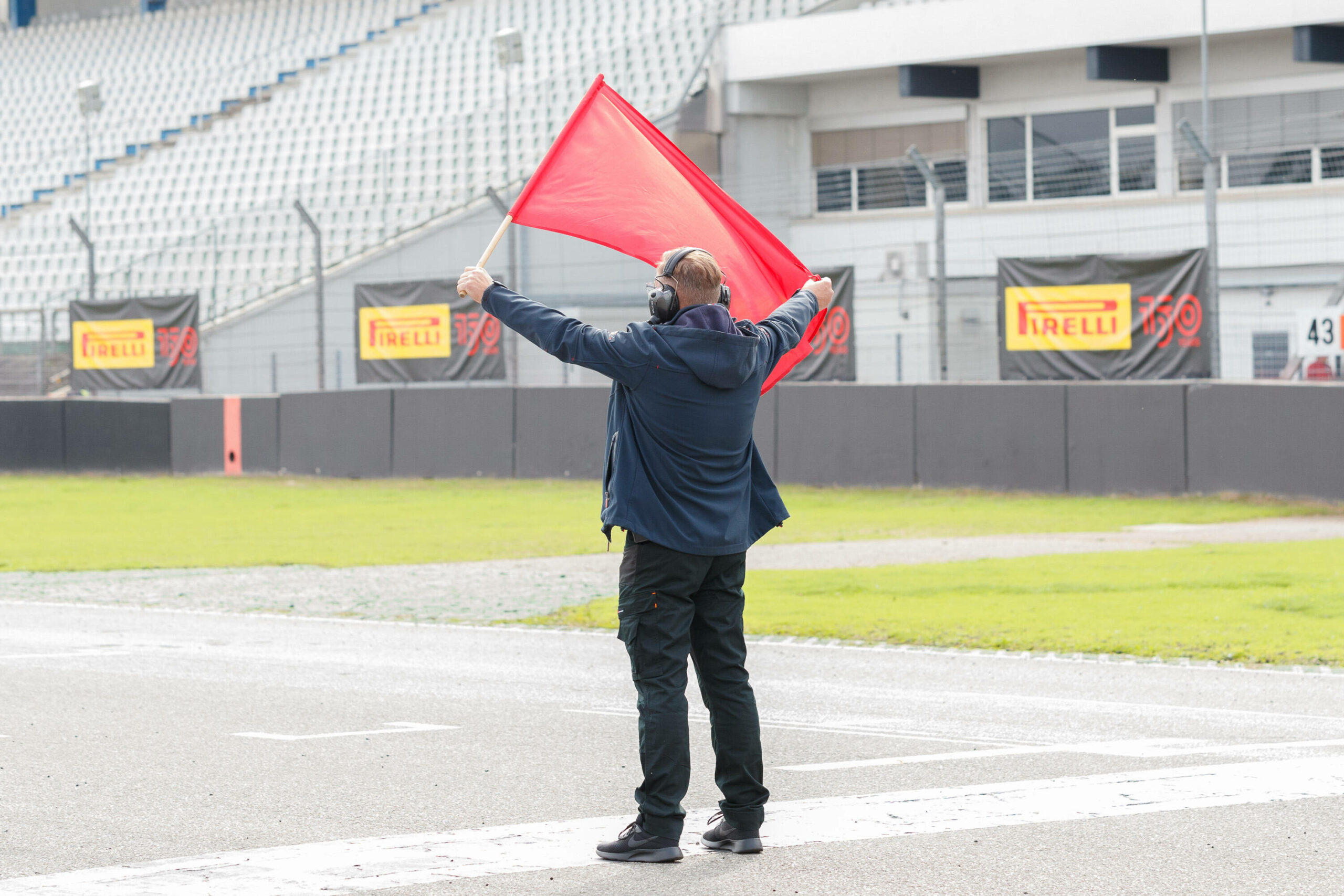 Rote Flagge am Hockenheimring