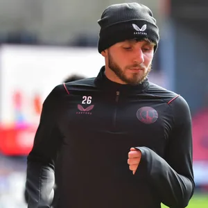 Matt Penney im Outfit von Charlton Athletic