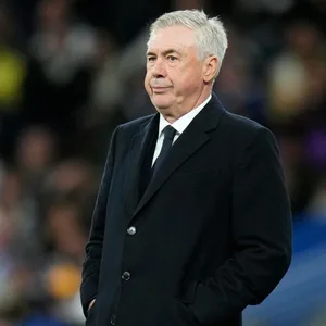 Carlo Ancelotti schaut bedröppelt