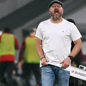 HSV-Trainer Steffen Baumgart in Düsseldorf