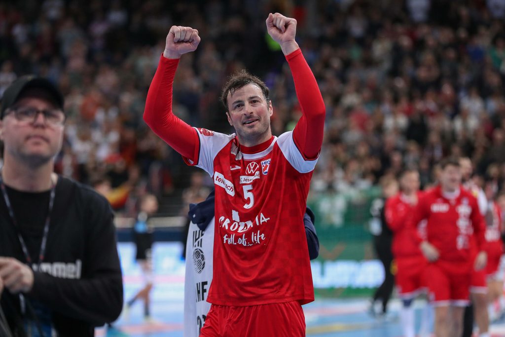 Domagoj Duvnjak jubelt nach kroatiens Sieg.