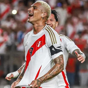 Mit 40 Jahren noch lange nicht am Ende: Paolo Guerrero bejubelt seinen jüngsten Treffer für Peru.