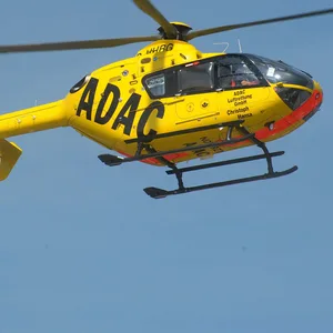 Schüler in Neu Wulsmstorf von Auto erfasst und schwer verletzt. Unfalopfer kam mit Rettungshubschrauber in dei Kilink