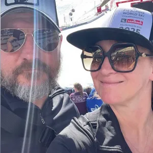 Steffen Baumgart mit Gattin Katja beim Ski-Weltcup in Saalbach