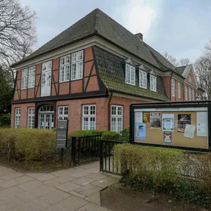 Der Café-Betrieb im Stavenhagenhaus in Groß Borstel musste nach nur fünf Wochen wieder schließen.