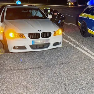 Verfolgungsjad mit BMw in Heimfeld, endet mit Unfall in Bolstelbek
