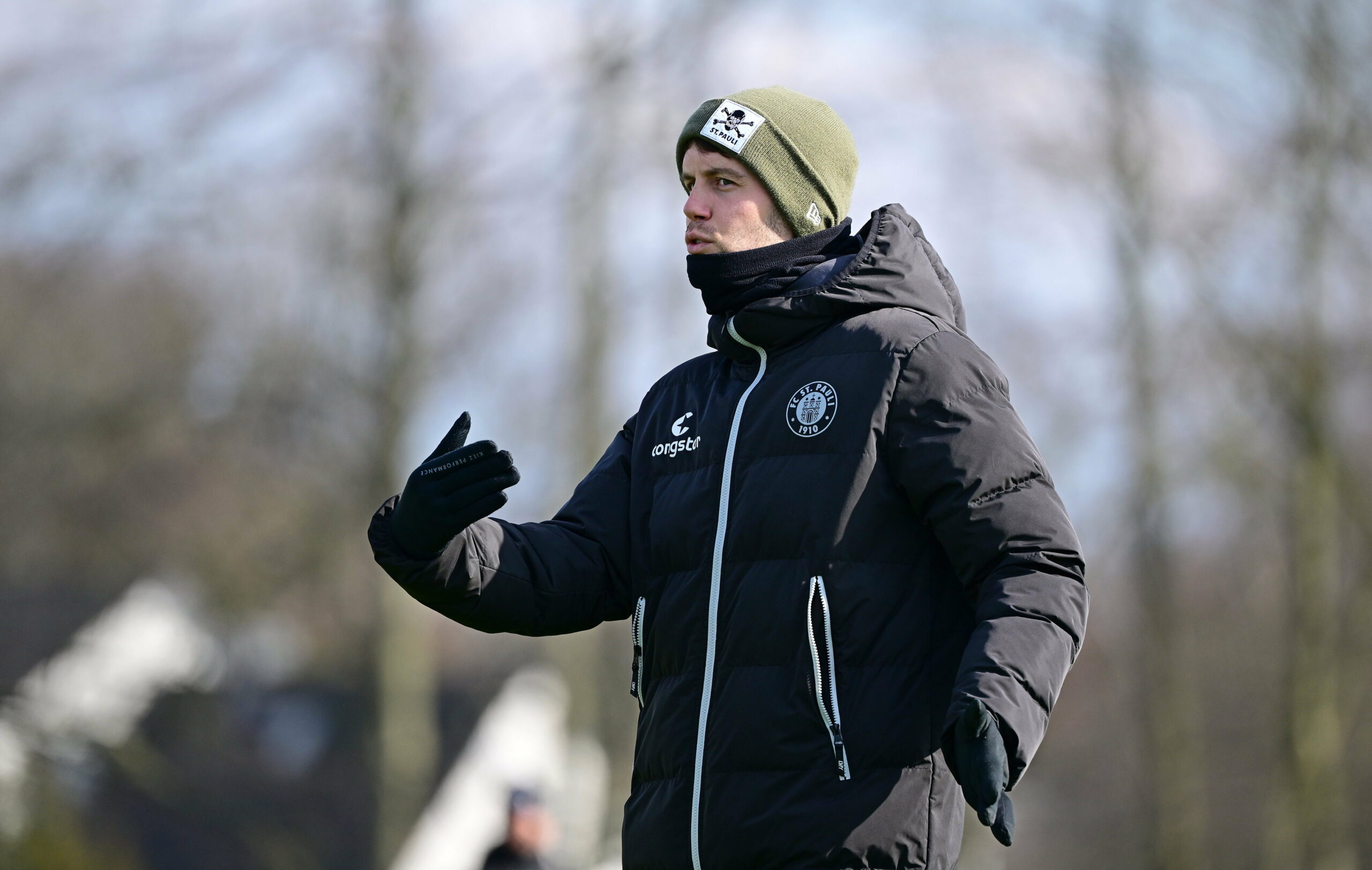Fabian Hürzeler beim Training des FC St. Pauli