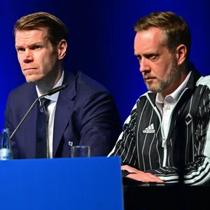 HSV-Aufsichtsratsboss Michael Papenfuß, Finanz-Vorstand Eric Huwer und Supporters-Chef Sven Freese (v.l.).