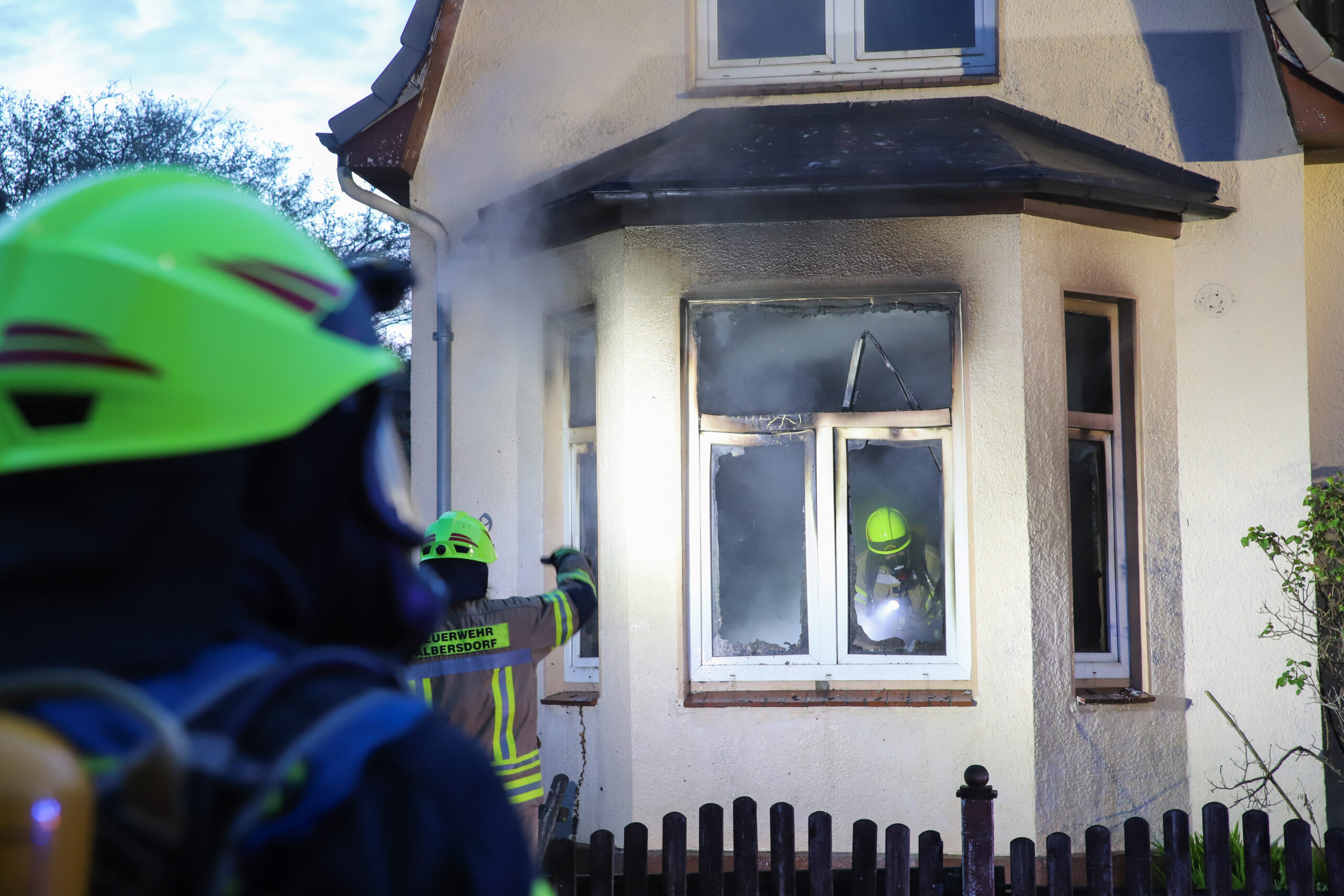 Tragischer brand im Norden – gehbehinderter Bewohner stirbt in den Flammen