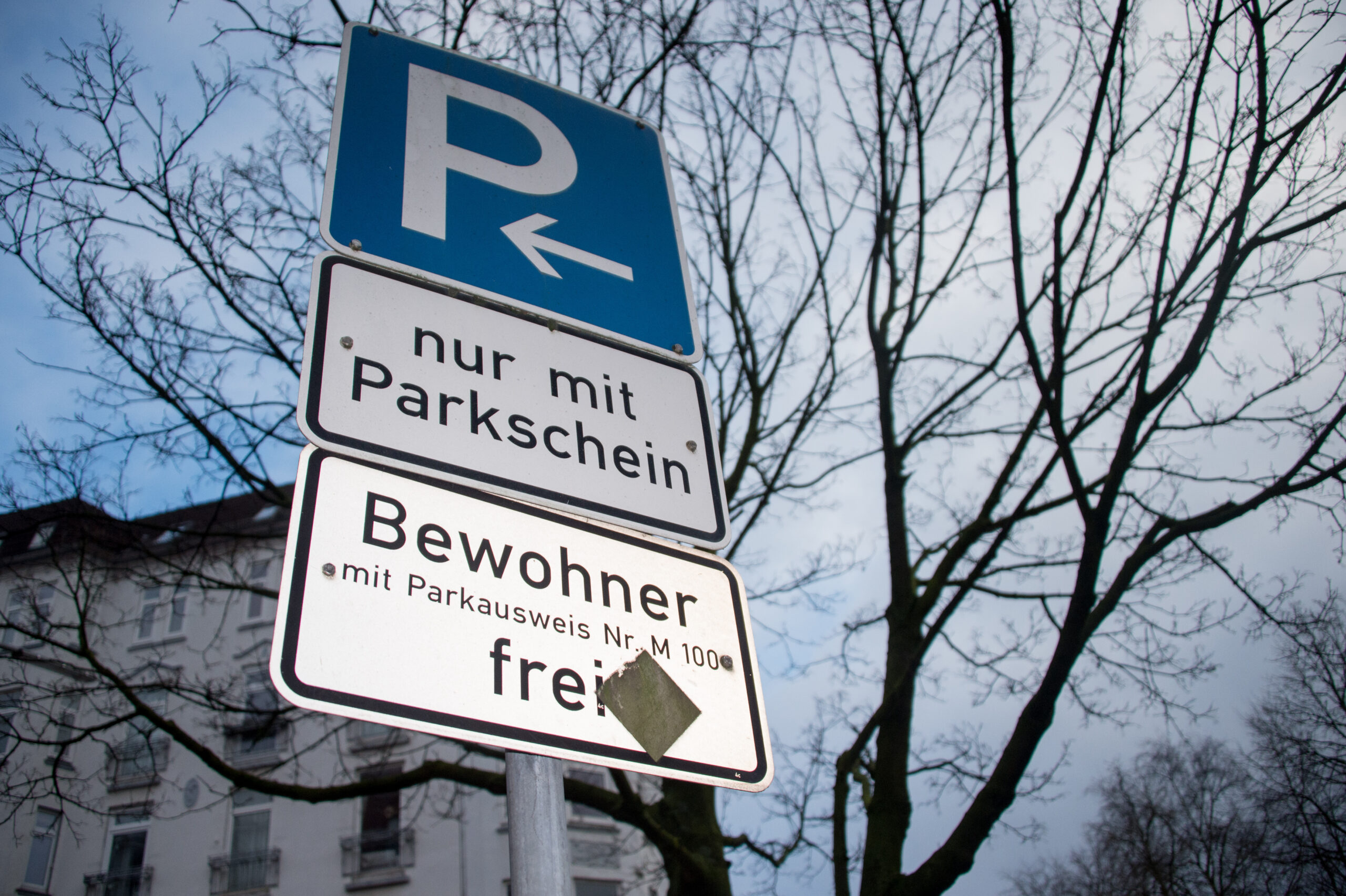 Schild in Zone für Anwohnerparken