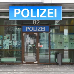 Das Polizeikommissariat 11 am Steindamm in St. Georg. Hier starb ein Mann in einer Sammelzelle.