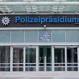 Das Hamburger Polizeipräsidium (Archivbild).