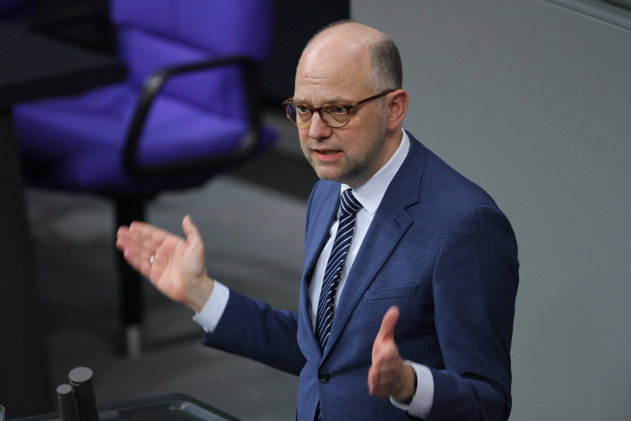 Grünen-Politiker Till Steffen in einer Bundestag-Sitzung