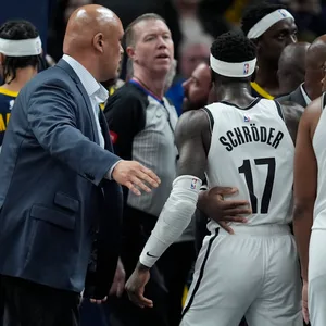 Rudelbildung beim Spiel zwischen den Nets und den Pacers