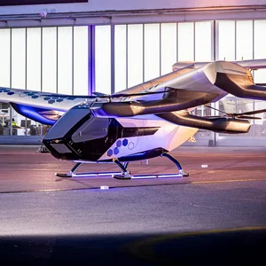 Das Lufttaxi-Modell von Airbus: Drei Personen passen dort rein plus ein Pilot.
