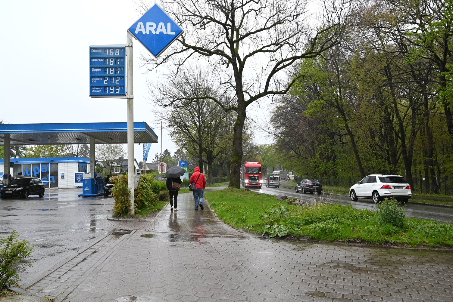 Die Bremer Straße wird schon bald vom Landesbetrieb Straßen, Brücken und Gewässer komplett erneuert und umgebaut.