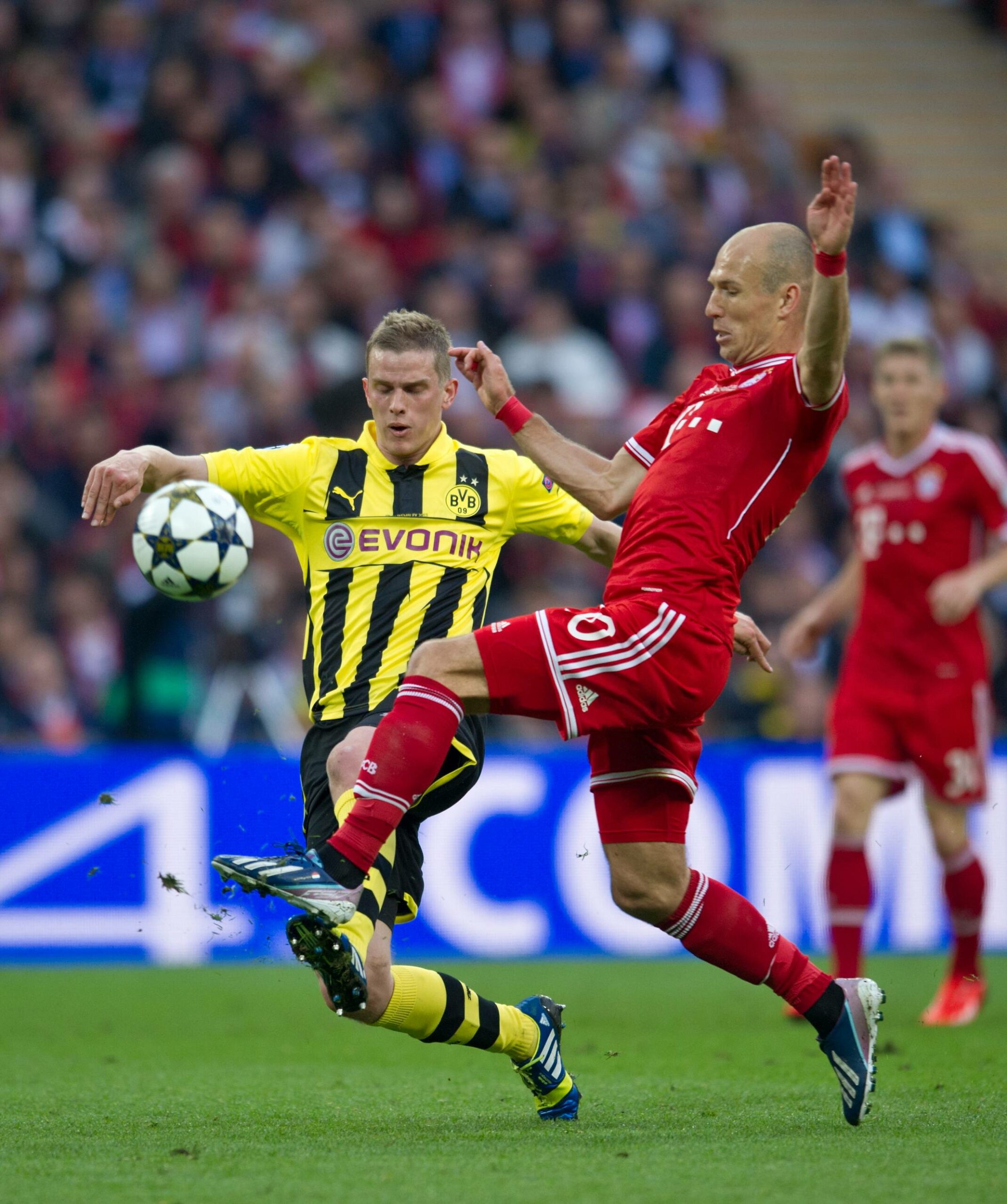 Champions League Finale 2013: Siegtorschütze Arjen Robben gegen Dortmunds Sven Bender.