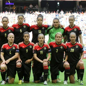 Die deutschen Nationalspielerinnen bei der Europameisterschaft 2013. Später gewannen sie den Titel.