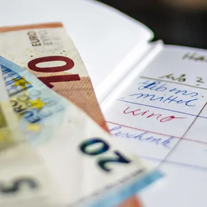 Wer gewissenhaft seine Ausgaben dokumentiert, könnte dafür mit barem Geld belohnt werden.