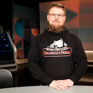 Thomas Kessen von der Fan-Organisation „Unsere Kurve“ in einer Talkshow