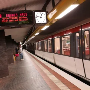 Ein Jahr lang endeten die Züge der Linie U2 an der Haltestelle Rauhes Haus.