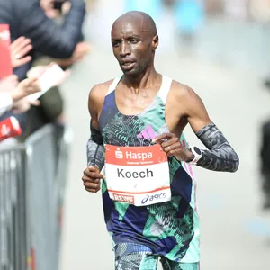 Der Kenianer Bernard Koech beim Marathon in Hamburg