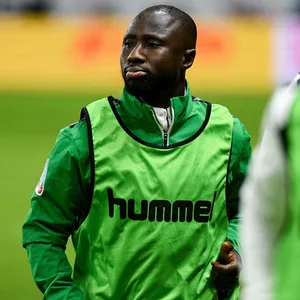 Naby Keita beim Warmmachen