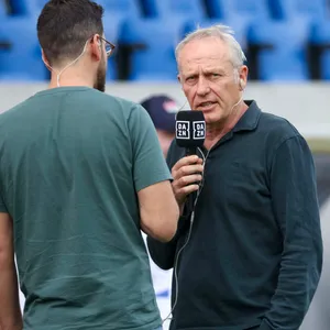 Freiburgs Trainer Christian Streich im Interview
