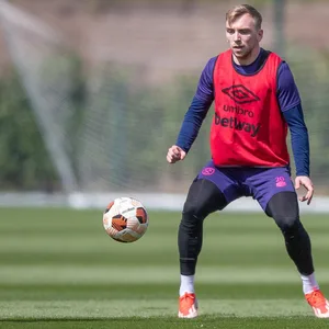 Jarrod Bowen im Training vor dem Spiel gegen Bayer Leverkusen