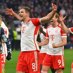 Die Bayern-Spieler jubeln nach dem Sieg gegen Arsenal
