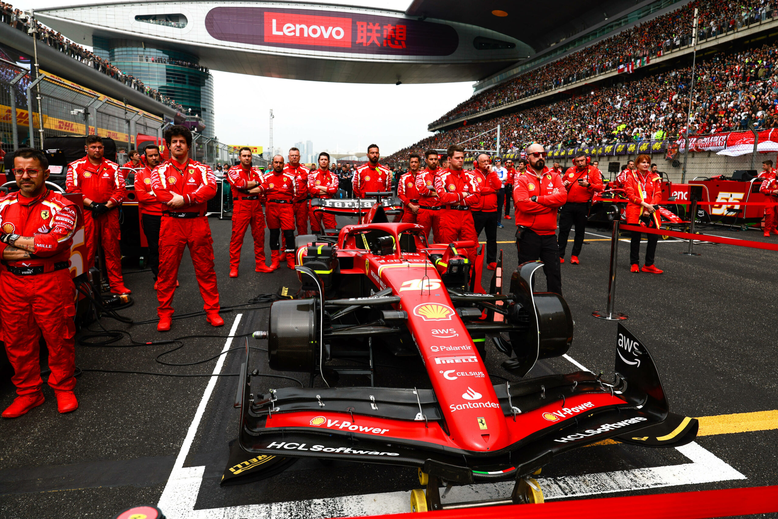 Die Scuderia Ferrari in der Boxengasse