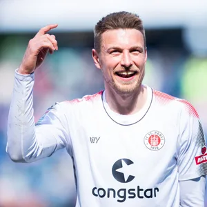Hauke Wahl nach dem Sieg in Hannover