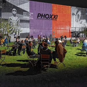 Phoxxi bei Nacht